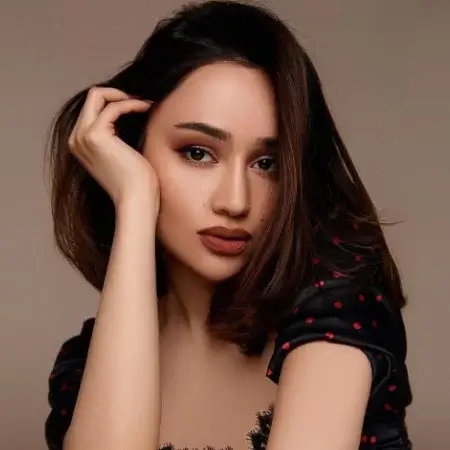 Shahlo Ahmedova - U